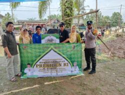 Kepala Desa Sritanjung Kecamatan Tanjung Raya Kabupaten Mesuji Terima Sapi Qur Dari Presiden RI