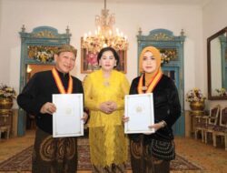 Pj. Bupati TUBA Drs. Qudrotul Ikhwan, MM dianugerahi gelar Kanjeng Raden Tumenggung Dari Keraton Kasunanan Surakarta Hadiningrat