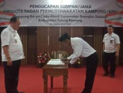 Sekdakab Tulang Bawang Ir.Anthoni,MM Melantik Lima Anggota BPK Kampung Karya Cipta Abadi