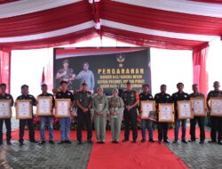 Tangkap Bandar Narkoba, Danrem 043/Gatam Berikan Penghargaan Anggota Kodim 0426/TB