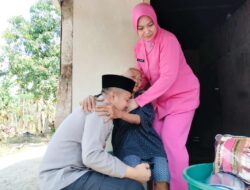 Kapolres Bersama Ketua Cabang Bhayangkari Mesuji Datangi Rumah Nenek Sutirah Yang Sudah di Bedah