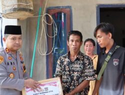 Kapolres Mesuji AKBP Ade Hermanto S.H, S.IK, M.M, CPHR Serombongan Mengunjungi Keluarga Almarhumah Anggi Lestari Yang Menjadi Korban Pembunuhan