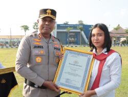 Kapolres Tulang Bawang Berikan Reward Kepada 21 Personel Berprestasi