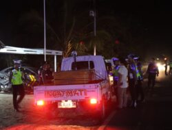 Kapolres Mesuji Bersama Jajaran Melaksanakan Kegiatan Rutin Yang Ditingkatkan (KRYD) Jalan Lintas Timur KM 200 Wilayah Perbatasan Kabupaten Mesuji Lampung Dengan Kabupaten OKI