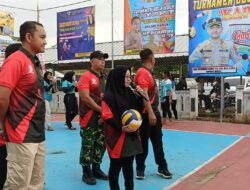 Kapolres Mesuji Bersama Bupati Mesuji Membuka Pertandingan Bola Volly Semi Open Turnamen Putri Dalam Rangka Hari Bhayangkara Ke-79