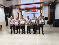 Kapolres Mesuji Berikan Reward Dan Punishment Kepada Bhabinkamtibmas Yang Aktif Dan Pasif Saat Giat Anev Kinerja Bhabinkamtibmas Agustus 2025