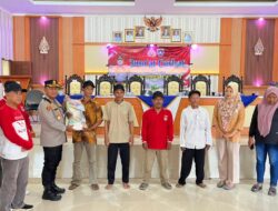 Kapolres Mesuji Melaksanakan Kegiatan Jumat Curhat Guna Menampung Aspirasi Masyarakat di Balai Desa Adi Luhur