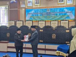 DPRD Kabupaten Pesibar Gelar Rapat Paripurna Agenda Penyampaian Nota Penjelasan Terhadap Dua Rancangan Peraturan Daerah (Ranperda) Inisiatif DPRD Tahun Anggaran 2025