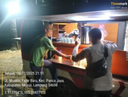 Jajaran Sat Binmas Polres Mesuji Ngopi Bareng Bersama Masyarakat Dalam Menyampaikan Himbauan Di Desa Fajar Baru