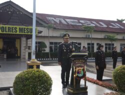 Jajaran Polres Mesuji Melaksanakan Upacara Memperingati Hari Ibu Yang Ke-97, di Lapangan Apel Mapolres Setempat
