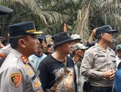 Ratusan Warga Dari Sembilan Desa Penyangga PT. PAL Gelar Aksi Damai Di Depan Kantor Perusahaan