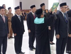 Bupati Pesibar, Dedi Irawan, Secara Resmi Melantik Sejumlah Pejabat Pimpinan Pratama di Lingkungan Pemerintah Pesibar