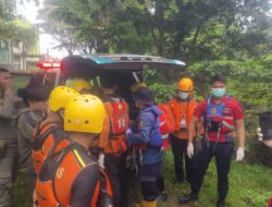 Bocah Hanyut Saat Hujan Deras, Eva Dwiana Datangi Keluarga Korban dan Salurkan Bantuan