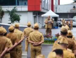 Gerimis Tak Halangi Upacara Pemkot Bandar Lampung, Budaya Kerja Bersih dan Tertib Ditekankan