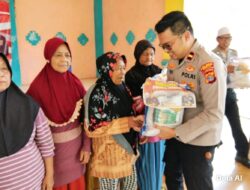 Jajaran Polres Mesuji Yang Dipimpin Oleh Kabag SDM Bersama Polsek Mesuji Timur Melaksanakan Giat Jumat Curhat